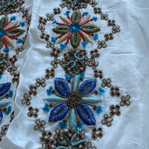 ABS by Allen Schwartz embroidered and beaded tunic - Picture 3 of 10